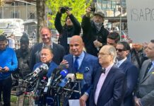 Arthur Aidala (c), abogado del productor de cine Harvey Weinstein