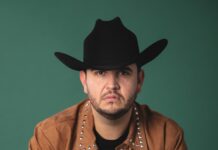 Edén Muñoz se pone "experimental" y lleva a Alejandro Sanz al regional mexicano