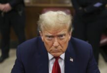 Directivo de medios dice que favoreció a Trump para ayudarlo en su campaña de 2016 El expresidente de EE.UU. Donald Trump