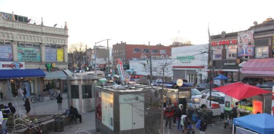 NUEVA YORK URINARIO