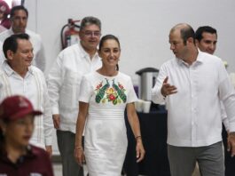 Claudia Sheinbaum promete apoyo a empresarios para desarrollar el sureste de México La candidata presidencial del oficialismo mexicano, Claudia Sheinbaum (2)