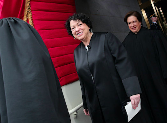 Demócratas temen un séptimo juez conservador del Tribunal Supremo si Sotomayor no se retira Sonia Sotomayor