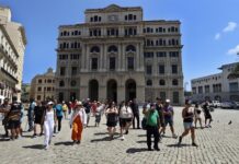 Radiografía del turismo en Cuba: el sol no vuelve a salir tras la covid en un sector clave Turismo en la Habana Cuba (4)