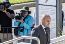 Una jueza rechaza desestimar cargos de dos acusados en el caso de los documentos de Trump Waltine-Nauta-