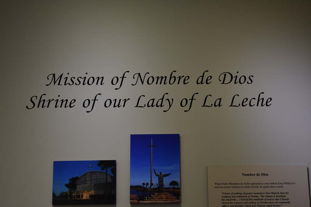 El lugar de de la primera misa cat&oacute;lica en Estados Unidos se cree que fue en la zona que hoy ocupa la Misi&oacute;n Nombre de Dios en St. Augustine. 