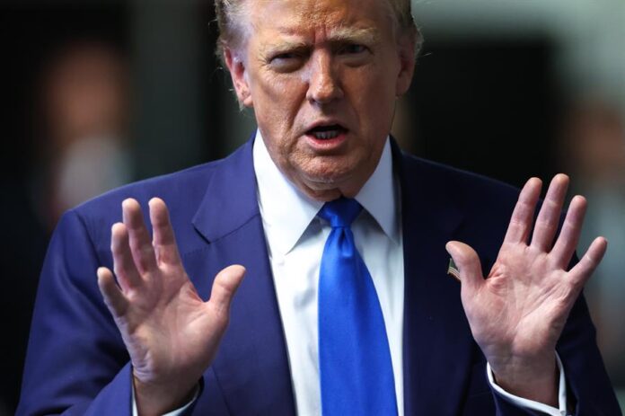 Donald Trump (61) Donald Trump