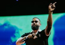 Eladio Carrión inicia su gira 'Sol María' dedicada a su madre en Puerto Rico El cantante puertorriqueño Eladio Carrión