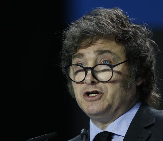 Javier Milei parte a Florida para reunirse con Donald Trump en el marco de la CPAC Javier Milei