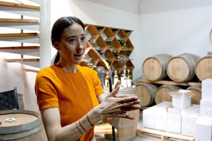 La presidenta del Clúster Vitivinícola, Mónica Pinoncély Esquer