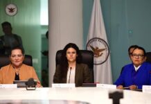 Luisa María Alcalde (c); la presidenta consejera del Instituto Nacional Electoral