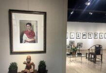 Una fotografía de la pintora mexicana Frida Kahlo es expuesta en la galería Throckmorton Fine Art (3)
