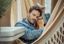 El colombiano Gusi publica álbum bailable 'Monte adentro', producido por Emilio Estefan cantante colombiano Gusi