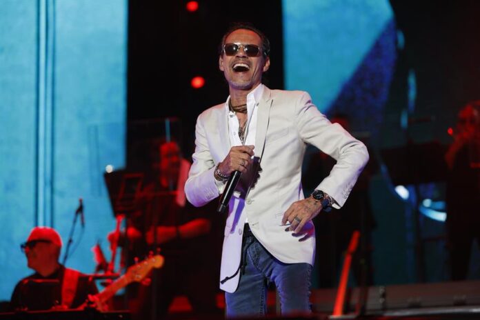 El cantante Marc Anthony El cantante Marc Anthony