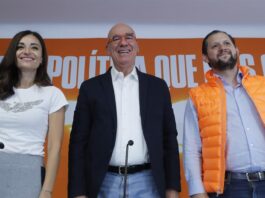 Opositor Movimiento Ciudadano dice ser la "fuerza que más crece" tras comicios en México El coordinador nacional de Movimiento Ciudadano Dante Delgado (c); la coordinadora de campaña y exsenadora Laura Ballesteros (i), y el secretario general de acuerdos, Juan Zavala