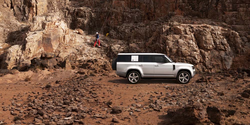 Land Rover Defender 110 (11)