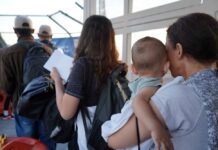 Nueva York alcanza un acuerdo con varias instituciones para albergar inmigrantes con niños inmigrantes