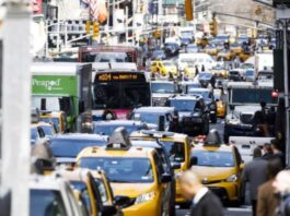 Un juez mantiene el peaje de Nueva York que la Administración de Trump intentó bloquear vehículos en Nueva York