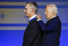Biden condecora al secretario general de la OTAN