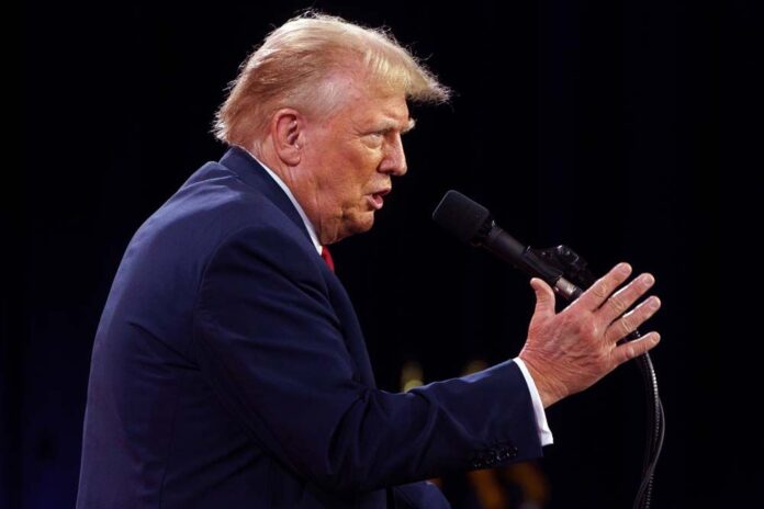 Donald Trump (4) Donald Trump
