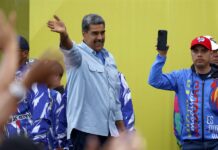Maduro llama "fracasados" a expresidentes latinoamericanos impedidos de viajar a Venezuela El presidente de Venezuela y aspirante a la reelección, Nicolás Maduro