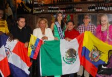 SABINA GONZALEZ REINA DE GUAYAQUIL COMITE GALO PLAZA