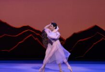 Carlos López: De Bailarín a Director de Repertorio en el American Ballet Theater Like Water for Chocolate - B-