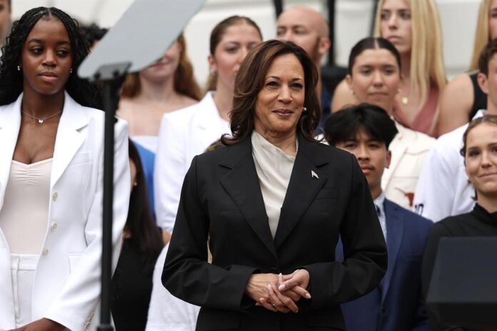 Kamala Harris (10) Kamala Harris (10)