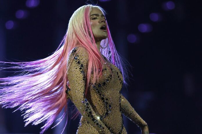 La cantante y compositora colombiana Karol G