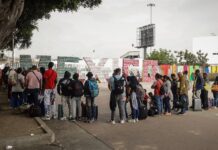 Preocupación de migrantes y empresarios en frontera México-EE.UU. tras renuncia de Biden Migrantes