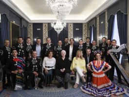 Presentación del concierto de Mocedades y el Mariachi Vargas