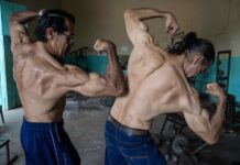 hermanos fisicoculturistas Walter Pérez (d) de 61 años de edad y Carlos Pérez de 62 años de edad (3)