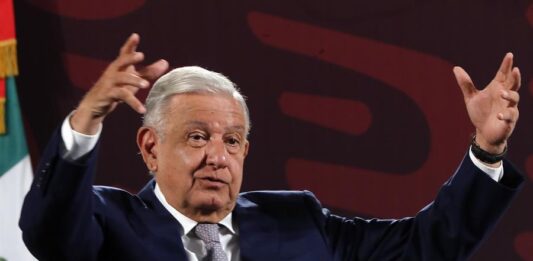 Andrés Manuel López Obrador (2)