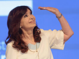 Cristina Fernández urge a "que se publiquen las actas" electorales en Venezuela Cristina Fernández