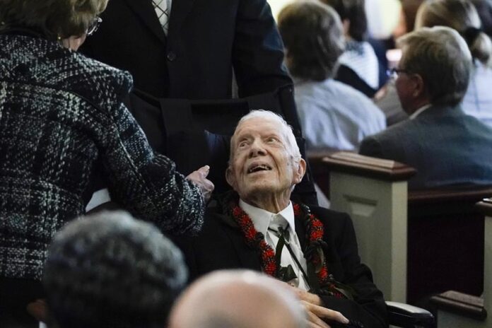 El expresidente de Estados Unidos Jimmy Carter, que con 99 años es el exmandatario de mayor edad del país, espera poder votar El expresidente de Estados Unidos Jimmy Carter, que con 99 años es el exmandatario de mayor edad del país, espera poder votar