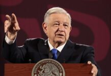 El presidente de México, Andrés Manuel López Obrador, habla durante su conferencia