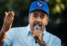 Nicolás Maduro dice que Edmundo González Urrutia "está preparando su fuga de Venezuela" El presidente de Venezuela, Nicolás Maduro,