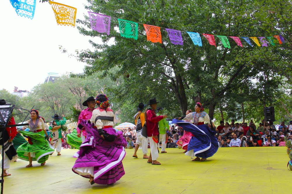 DANZANTES STAGE GUELAGUETZA
