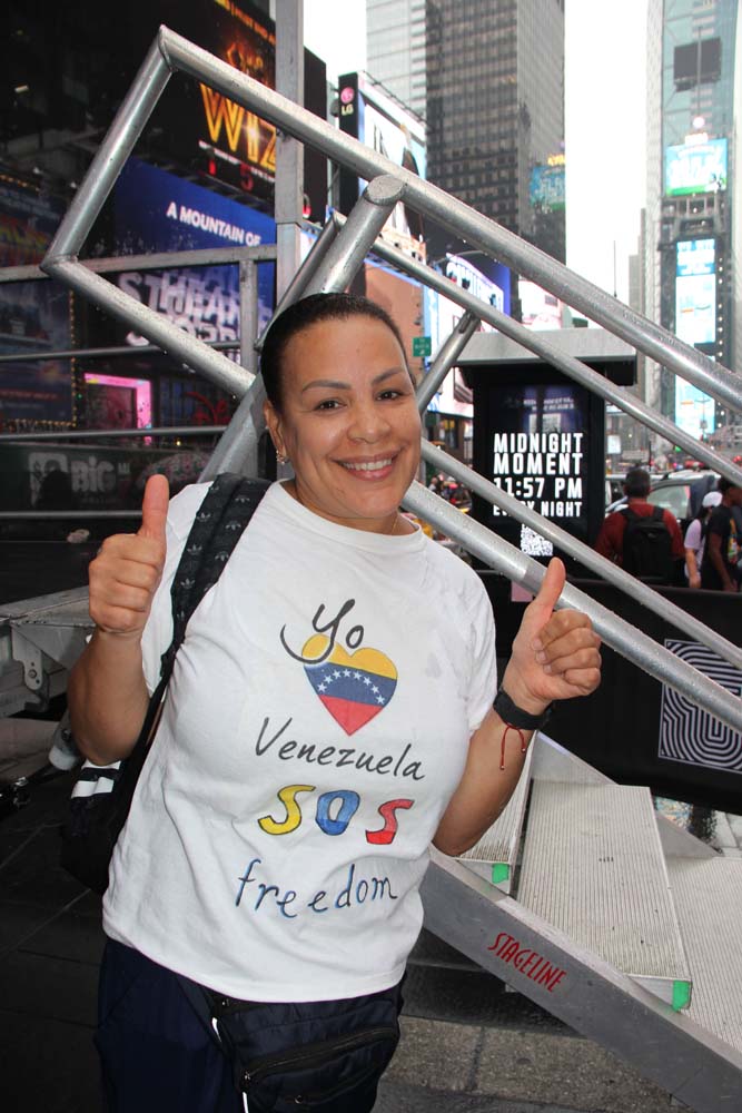 HYNDRA VELIZ