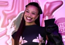 La cantante argentina Emilia reivindica en México el reguetón para empoderar a las mujeres