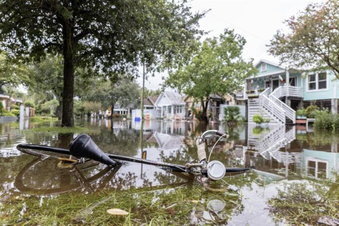 Las lluvias torrenciales y las inundaciones que produce Debby en las Carolinas