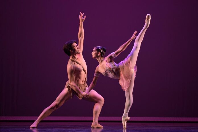 los bailarines Norton Fantinel y Kamila Moreira del Ballet de Toulouse. los bailarines Norton Fantinel y Kamila Moreira del Ballet de Toulouse.