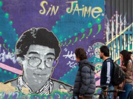 mural con la imagen del asesinado abogado, activista por la paz y popular humorista de la televisión colombiana Jaime Garzón