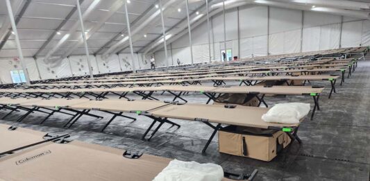 campamento de inmigrantes