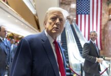 Trump dice que no se permitirán elevaciones detrás del podio en el debate con Harris Donald Trump