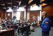 El astronauta español Pablo Álvarez ve a México "con mimbres" para ser potencia espacial