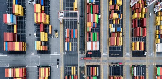 la terminal marítima de Seagirt antes de una probable huelga de la Asociación Internacional de Estibadores