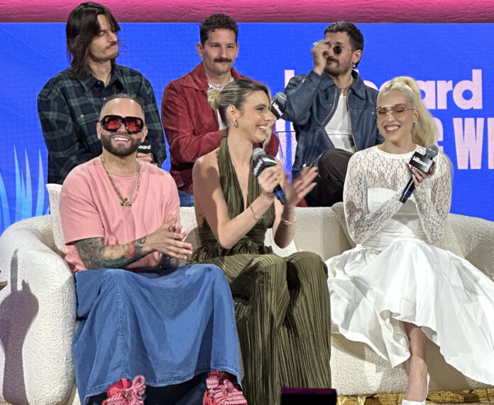 Artistas venezolanos dicen en Semana Latin Billboard que están haciendo música