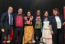 Desde la izquierda, el director del Instituto Cervantes en Nueva York, Javier Aldivielso; el director del Cervantes y escritor, Luis García Montero;