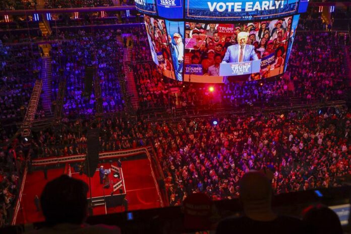 El candidato republicano a la presidencia estadounidense Donald Trump durante un acto electoral celebrado en el Madison Square Garden