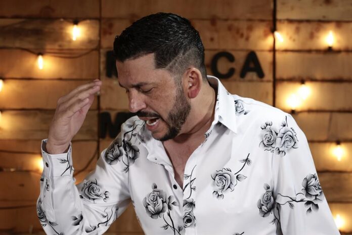 El cantante mexicano Luis Ángel 'El Flaco', nominado al Latin Grammy por Mejor Álbum de Banda